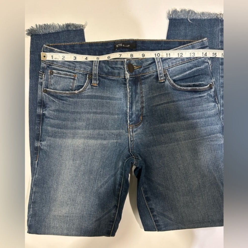 STS BLUE SKINNY JEANS SIZE 27 FRAYED HEM